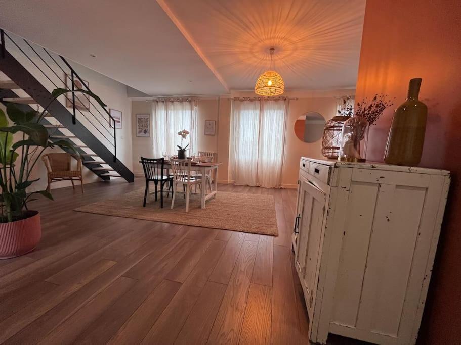 Le Saint Pierre Grand Duplex Hyper Centre, Port Caen Apartamento Exterior foto